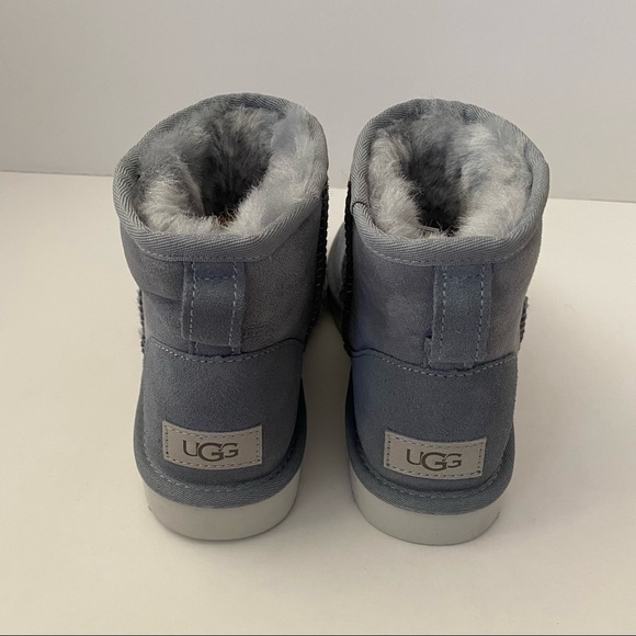 UGG Classic Mini Boots Ash Fog 6 New without Box - Picture 4 of 14